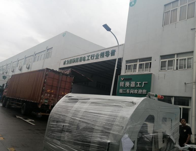 全自動(dòng)切鋁機(jī)發(fā)往浙江客戶(hù)現(xiàn)場(chǎng)--6月份第一天