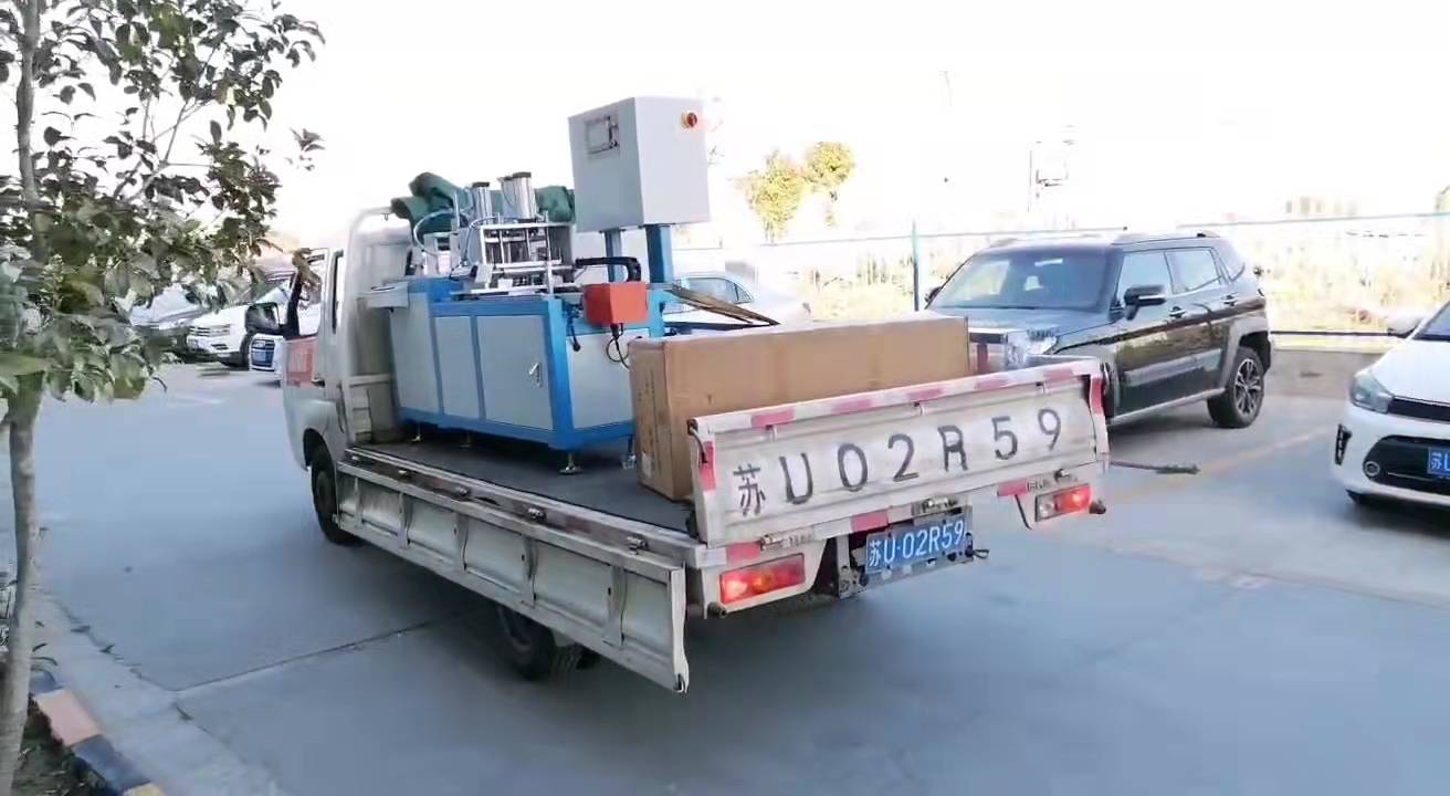 【太倉(cāng)】小型鋁材切割機(jī)SDY-Q350今日發(fā)貨，技術(shù)、售后隨機(jī)去客戶現(xiàn)場(chǎng)